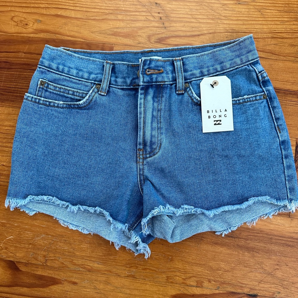 Billabong drift away denim shorts/ brand new with tags/ size 24